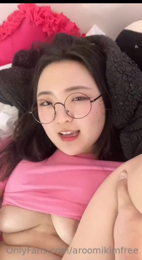 AroomiKim aka Aroomi Kim Video Hot Trending Cream-pie Hardcore Sex Tape